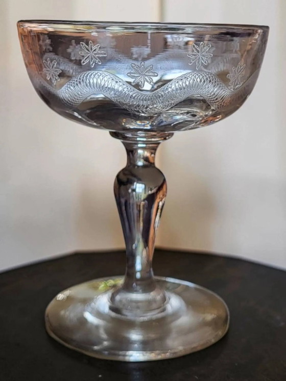 8 coppe da champagne in vetro inciso di Meisenthal, Art Déco – Bicchieri e caraffe, Cristallo, Art Deco (photo 6 of 14)