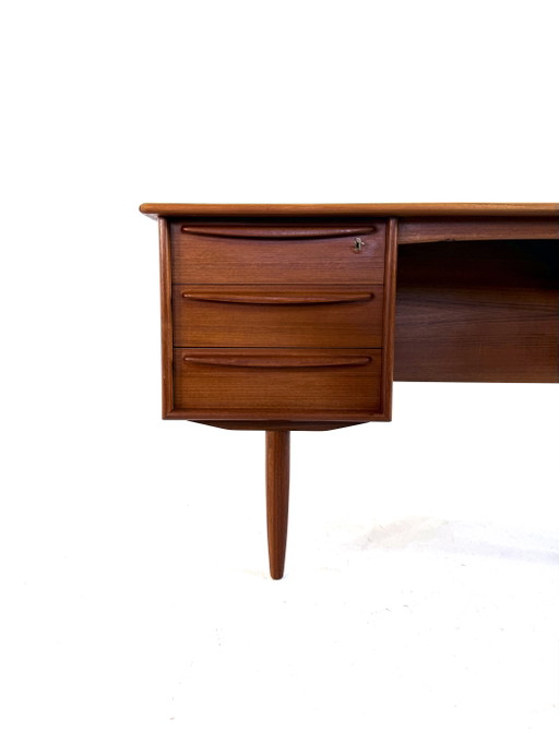 Vintage Teakhouten Bureau, Svend Åge Madsen ‘60 – Wood, Brass (photo 2 of 15)