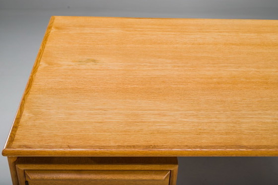 Image 1 of Freistehender Eichenschreibtisch von GV Møbler, Mid Century, 1970er Jahre