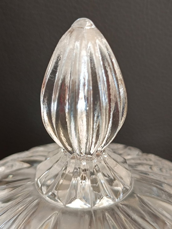 Image 1 of Antico porta caramelle in legno intagliato