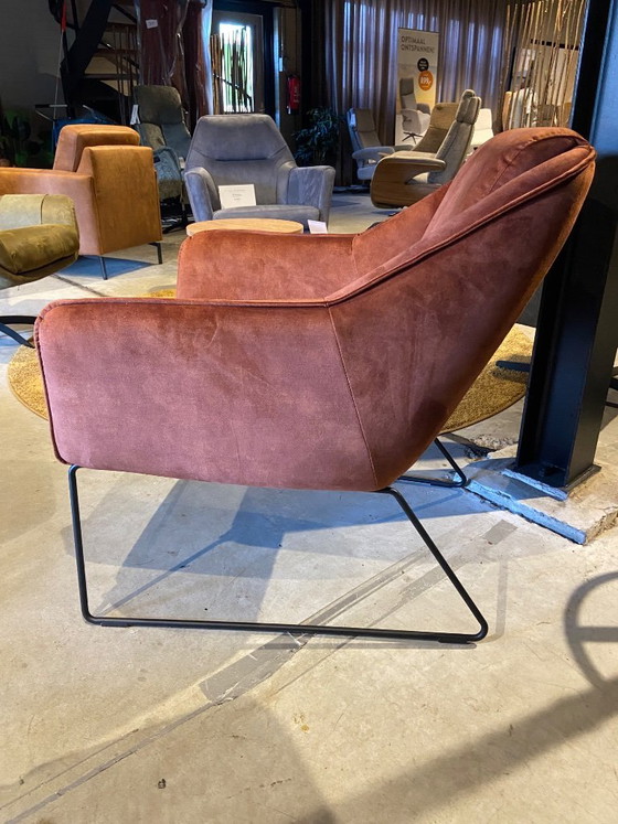 Image 1 of Yuni Armchair