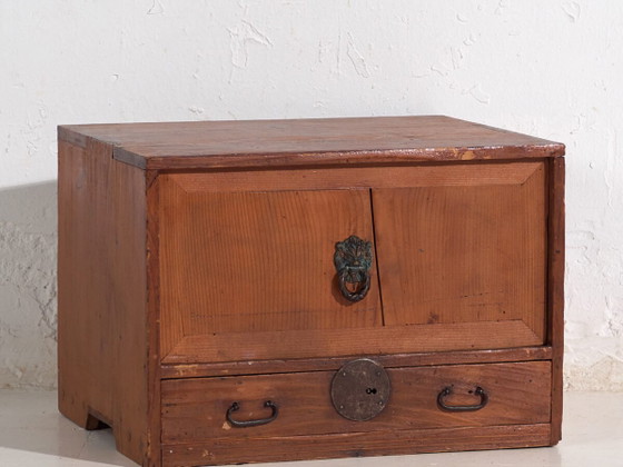 Antique Japanese cedar kodansu with compartments and bottom drawer, Early Taishō-Showa (c. ) #24 (photo 2 of 40)