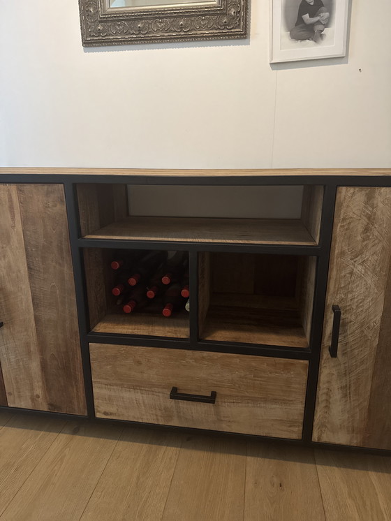 Image 1 of Houten dressoir