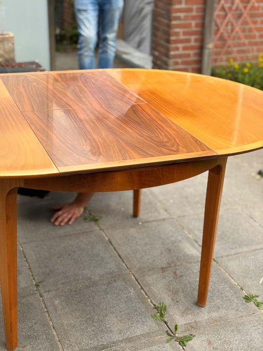 Danish design dining table Arne Vodder