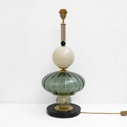Set van twee geometrische tafellampen van Murano-glas in groen en wit, in Sottsass-stijl. – Murano Glass (photo 2 of 7)