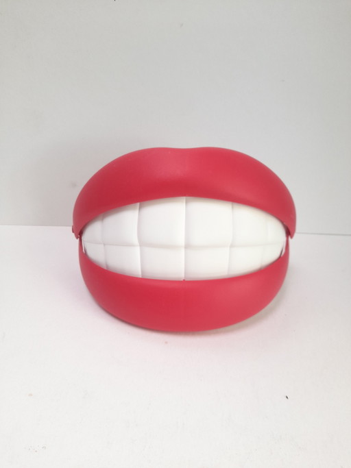 Ikea Flabb pop-art mondlamp