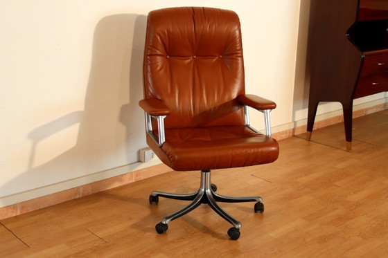 Image 1 of Tecno P126 Chefsessel, entworfen von Osvaldo Borsani für Tecno im Jahr 1966