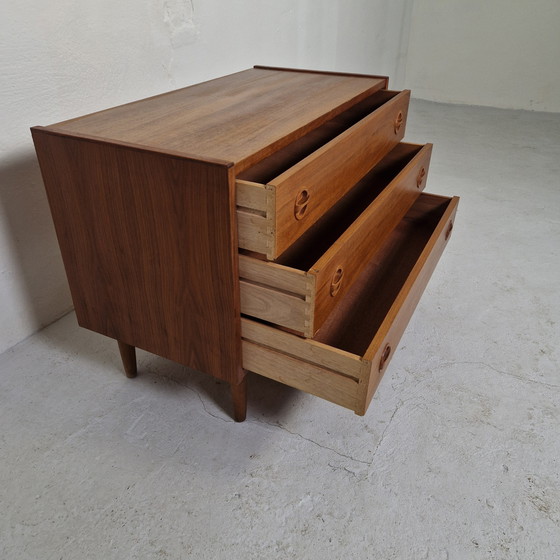 Image 1 of Commode design danois tendance à 3 tiroirs