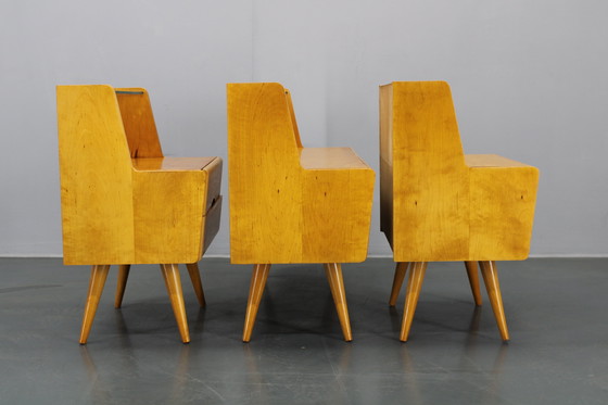 Image 1 of Nachtkastjes en ladekast met glazen legplank uit 1960, Tsjecho-Slowakije