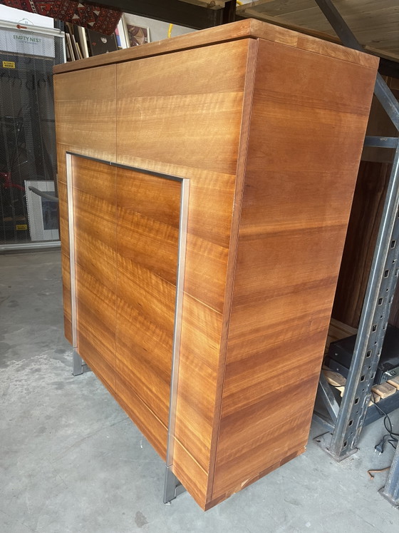 Bert Plantagie Highboard in Massief Kersenhout met Geborsteld RVS Onderstel – High boards, Wood (photo 3 of 7)