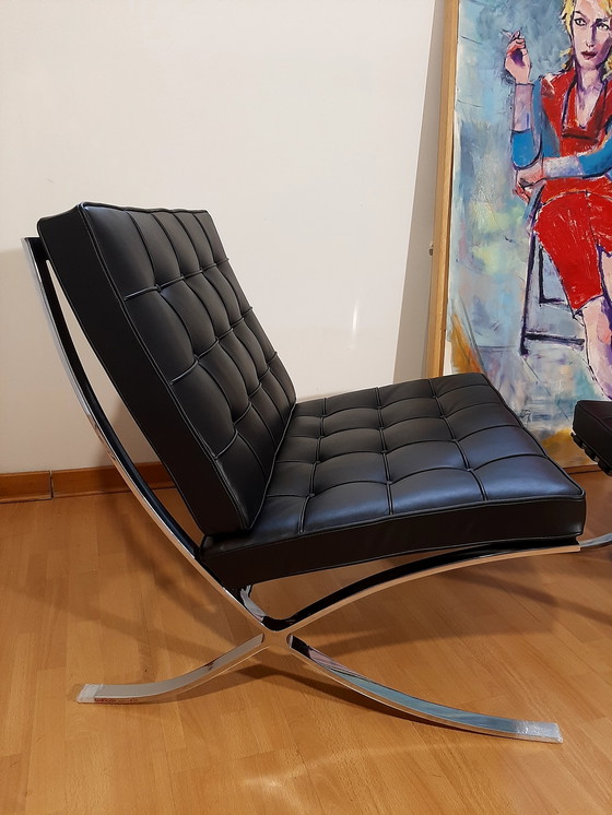 Image 1 of Knoll Set Barcelona New-Never Used Black Leather Design by Ludwig Mies Van Der Rohe and Lilly Reich (1929)