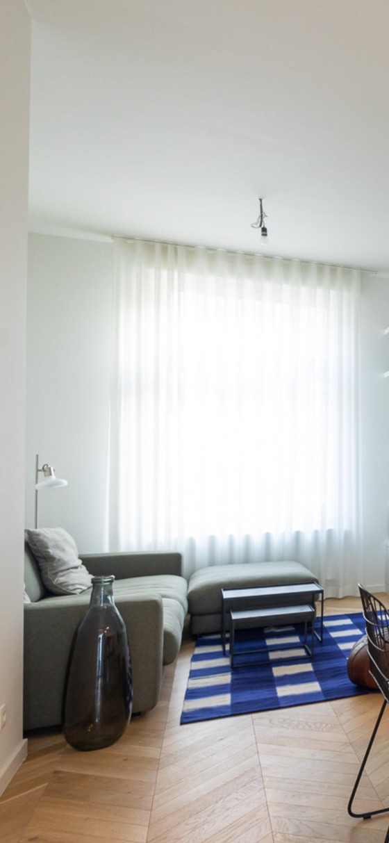 Image 1 of Gero Wonen armchair and pouf, olive green