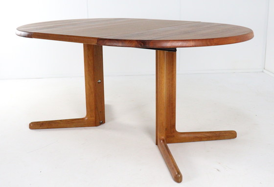 Image 1 of Table de salle à manger ronde extensible en teck massif danois 'Hurup' Vintage