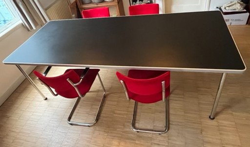 Gispen 515 table