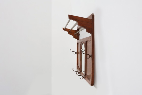 Image 1 of Art Deco Eiche geschnitzt Wandgarderobe mit Spiegel, Frankreich 1920er Jahre