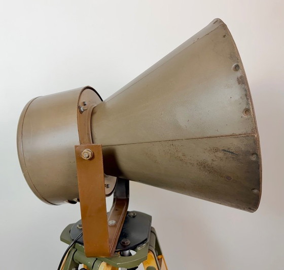 Large Industrial Factory Tesla Spotlight on Wooden Tripod, 1950s, Floor lights, Metal, Brown, Vintage (photo 13 of 15)