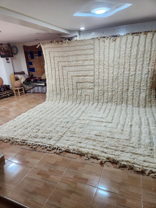Tappeto Beni Ouarain extra large 400 × 300 cm – Tappeto marocchino in lana fatto a mano | Tappeto geometrico avorio