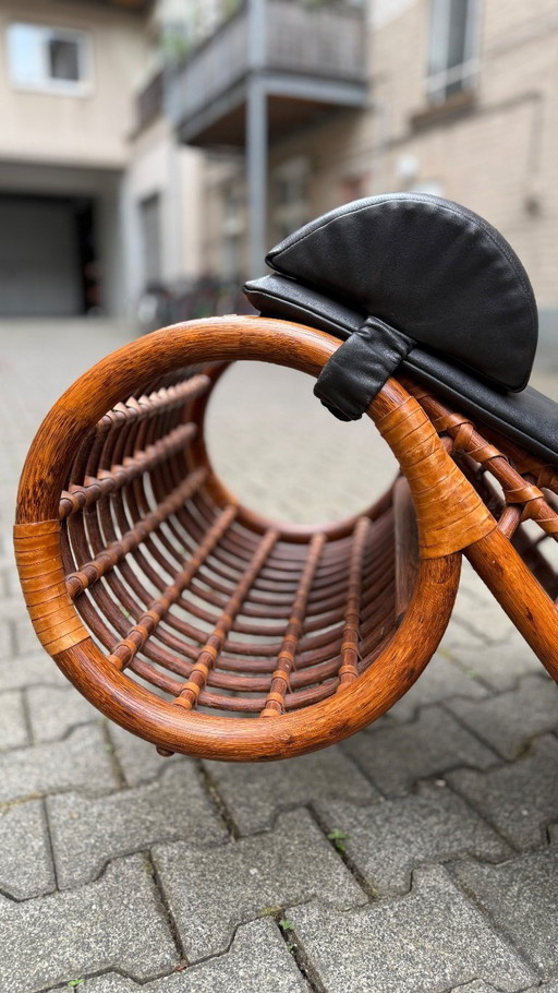 Chaise longue vlechtwerk studio Schütz rotan ligstoel jaren 70 ligstoel
