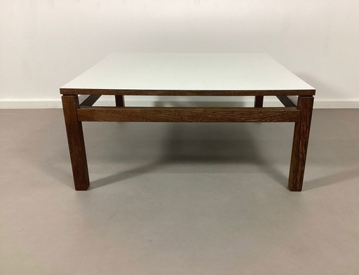 Spectrum tafel Lieshout TZ84 design Ko Liang Le