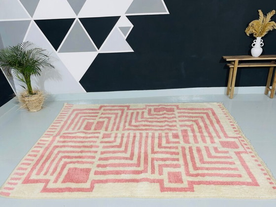 Image 1 of Tappeto marocchino geometrico rosa: 300x200 cm, annodato a mano in lana Beni Ourain.