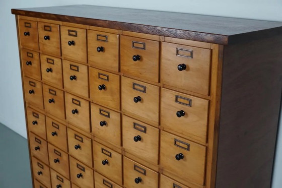 Image 1 of Mobiletto da farmacia/mobiletto da officina industriale olandese in faggio, circa anni '50