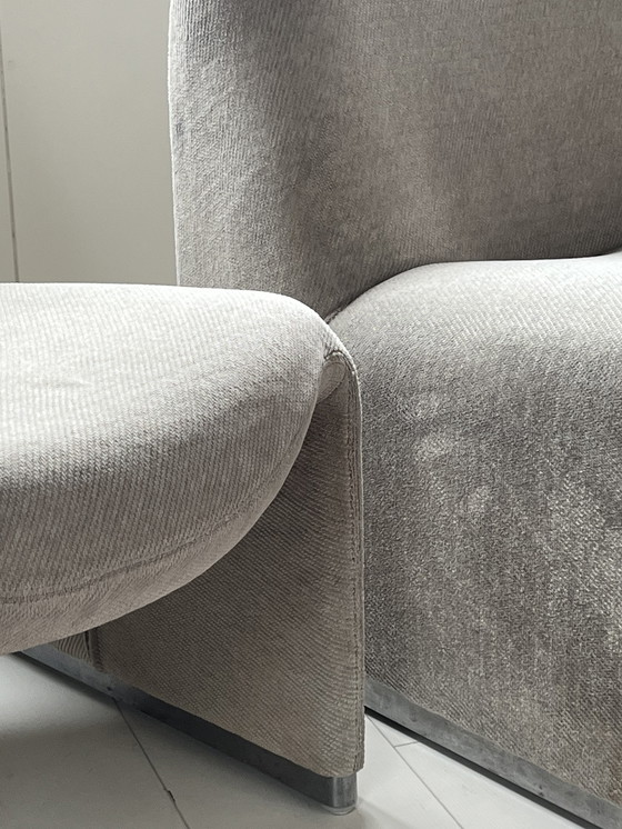 Image 1 of 2 x Artifort Alky