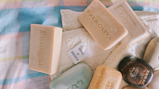 Image 1 of Collection sélectionnée : Savons vintage « invendus » - Design et histoire (y compris tabac)