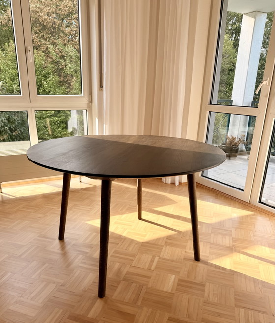 Table SK4 et 4 chaises assorties de la marque Tradition In Between Design. Excellent état. – &Tradition (photo 3 of 9)