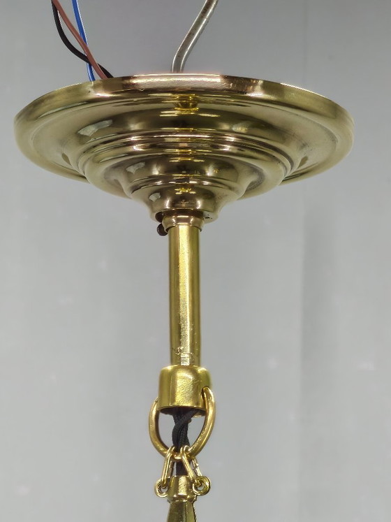 Image 1 of Lustre Art Déco tchèque des années 1930 en laiton avec globes en verre opalin