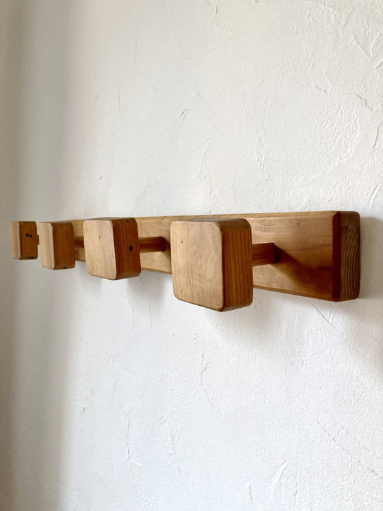 Image 1 of Wall-mounted coat rack with 4 wooden hooks