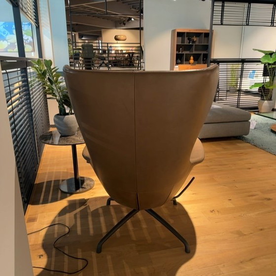 Image 1 of Eyye Puuro fauteuil met poef