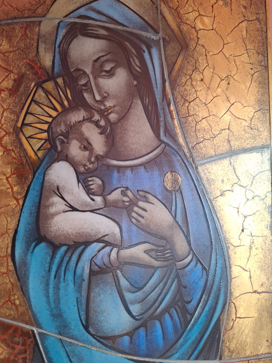 Image 1 of Opaline object Mary with baby Jesus