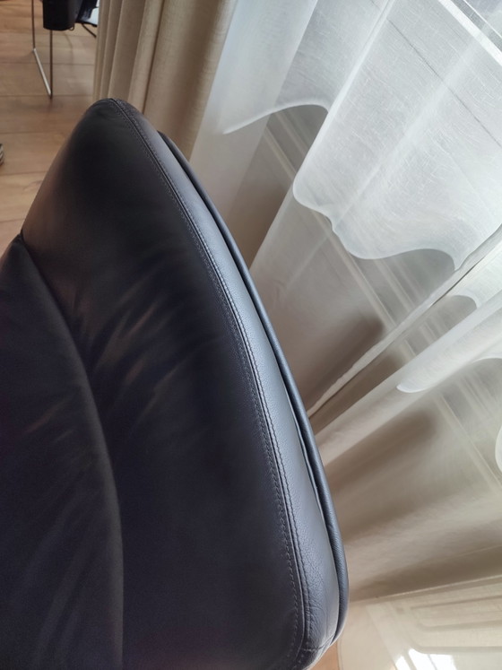 Artifort F141 Black Leather Swivel Armchair Geoffrey Harcourt – Metal (photo 11 of 13)