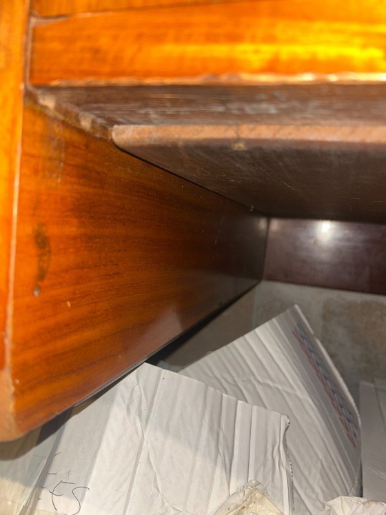 Image 1 of Maple & Co Prachtig Edwardiaans bureau van satijnhout met kruisbanden van walnoothout