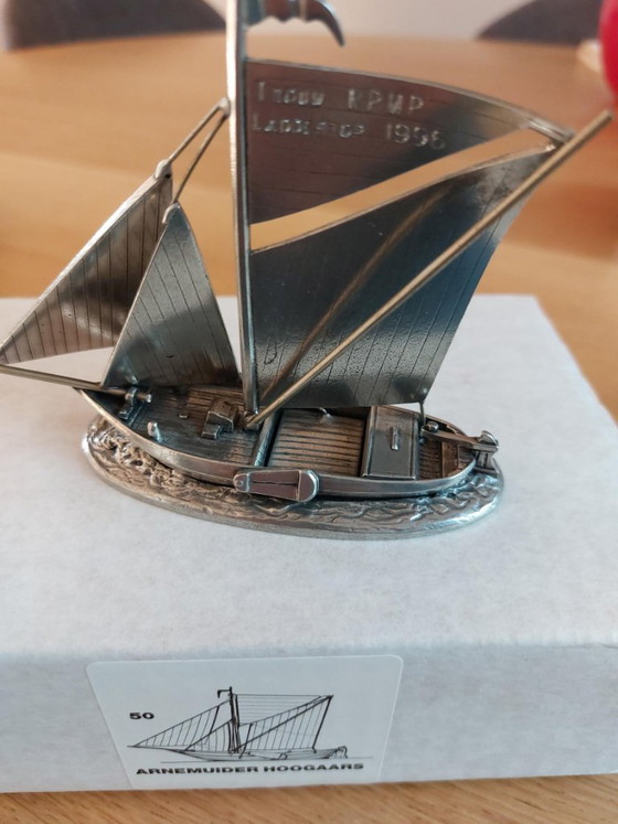 Kleines Schiff aus 94% Zinn, Sammlerstück Nr. 50 der Arnemuiden Hoogaars – Artil Specials Utrecht (photo 4 of 5)