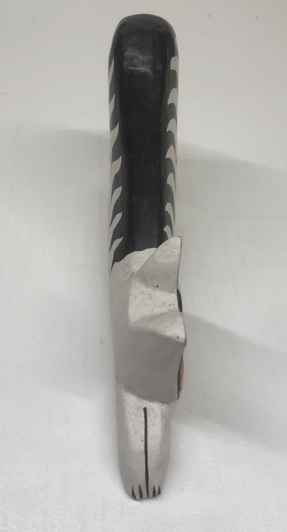 Image 1 of Gatto reclinabile in legno dipinto a mano da Laurel Burch