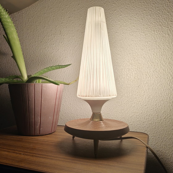 Image 1 of Vintage Atomic Style Table Lamp – Wooden Tripod Base – Mid Century Modern