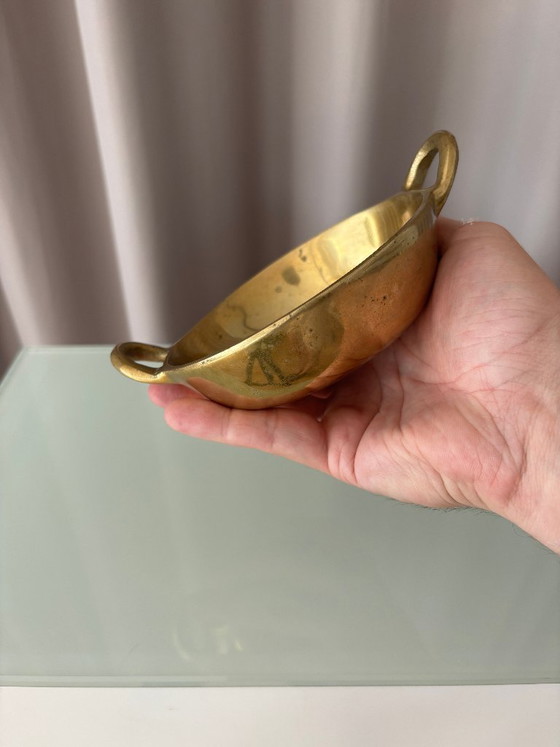Ciotola vintage in ottone massiccio con manici ad anello, anni '60 – Ciotole, Brass (photo 4 of 9)