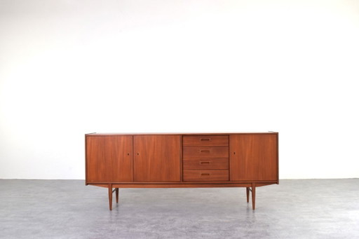 Buffet danois en teck, style milieu du XXe siècle, années 1960.
