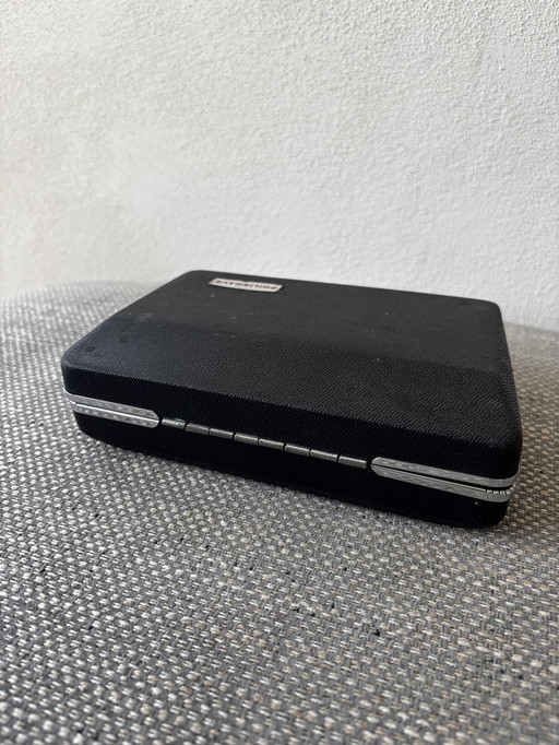 2 x vintage scheerapparaten 