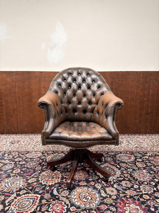 Sedia da Ufficio Chesterfield Inglese Classica Marrone – Sedie da ufficio, Leather, Metal (photo 2 of 7)
