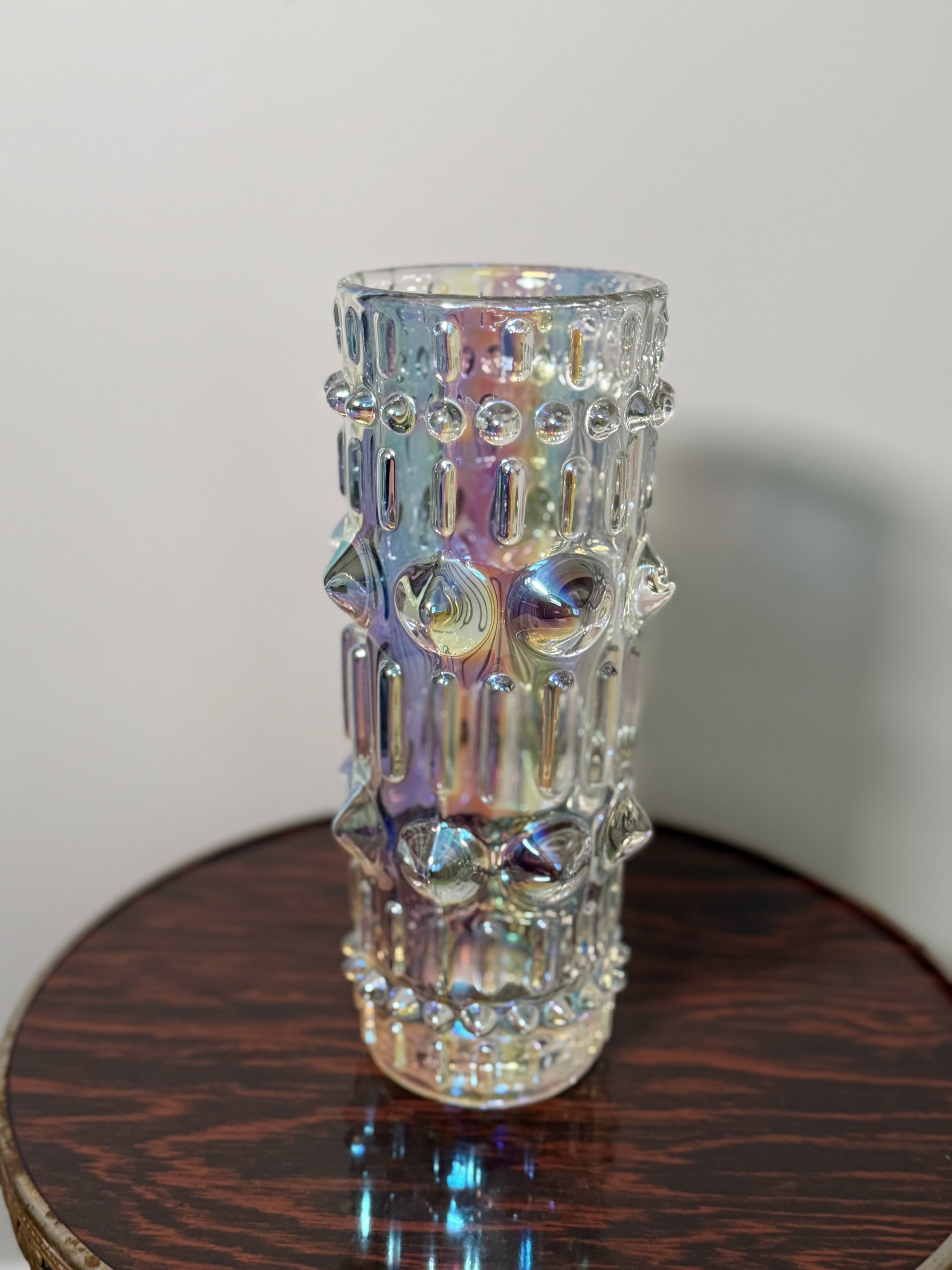 Vintage Sklo union iridescent vase | €130 | Whoppah Vintage Sklo union iridescent vase | €130 | Whoppah