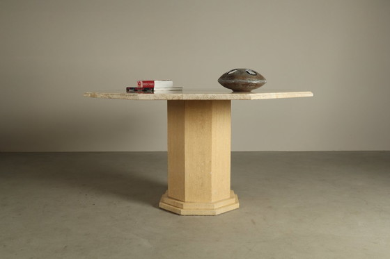 Image 1 of Tavolo da pranzo ottagonale in travertino, Italia anni '70