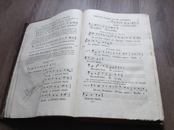 Image 1 of Libro antifonario romano del 1864