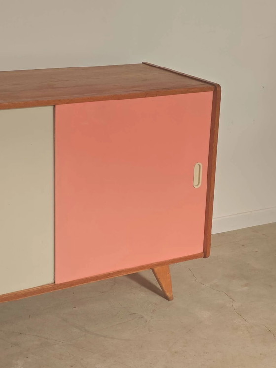 Credenza U452 rosa e bianca di Jiri Jiroutek per Interier Praha – Armadi contenitori, Legno, Design (photo 3 of 28)