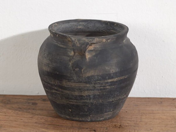 Antique dark-toned vase (c.1900) #6 – Ceramic (photo 24 of 40)