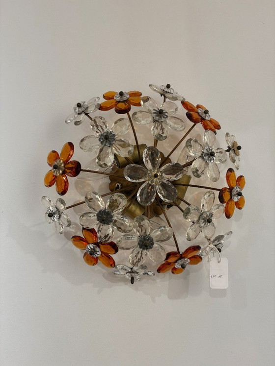 Wandlamp/plafondlamp toegeschr. Baguès ca. 1970, heldere en amberkleurige geslepen glazen bloemen – Wandlampen (photo 6 of 8)