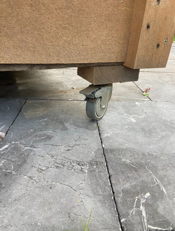 Image 1 of Casa de perro de madera hecha a mano