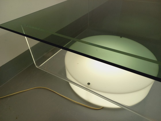 Image 1 of Square illuminated vintage Italian coffee table in glass and Plexiglas in the Space Age style of the '70s