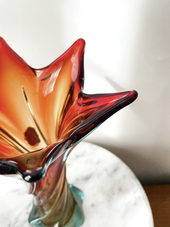 Vintage Murano Gedraaide Glazen Vaas Rood Amber Blauw, jaren 60 Chambord Fratelli Toso – Vazen, Glass (photo 7 of 9)